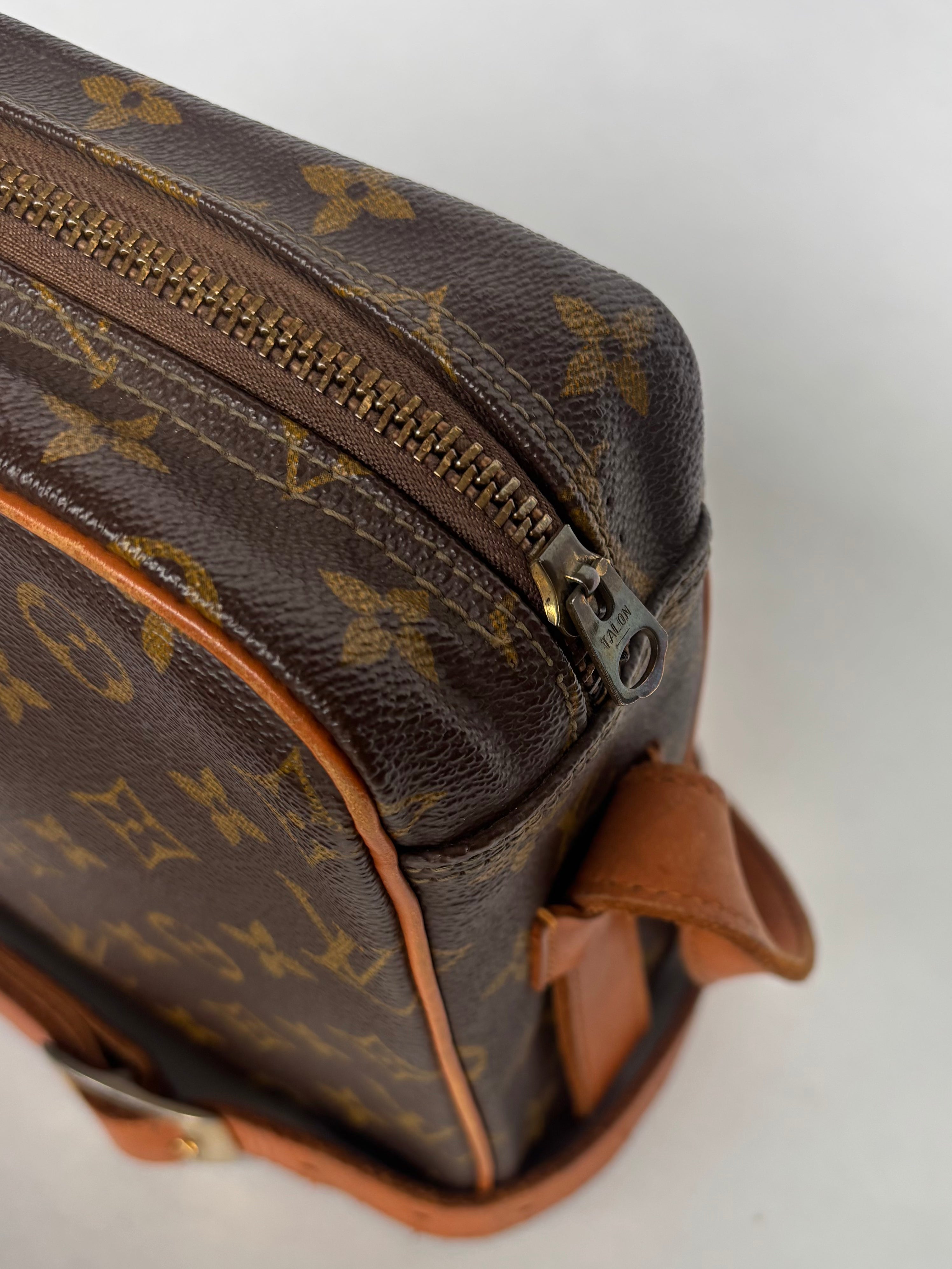 Louis Vuitton Reporter Porté Épaule