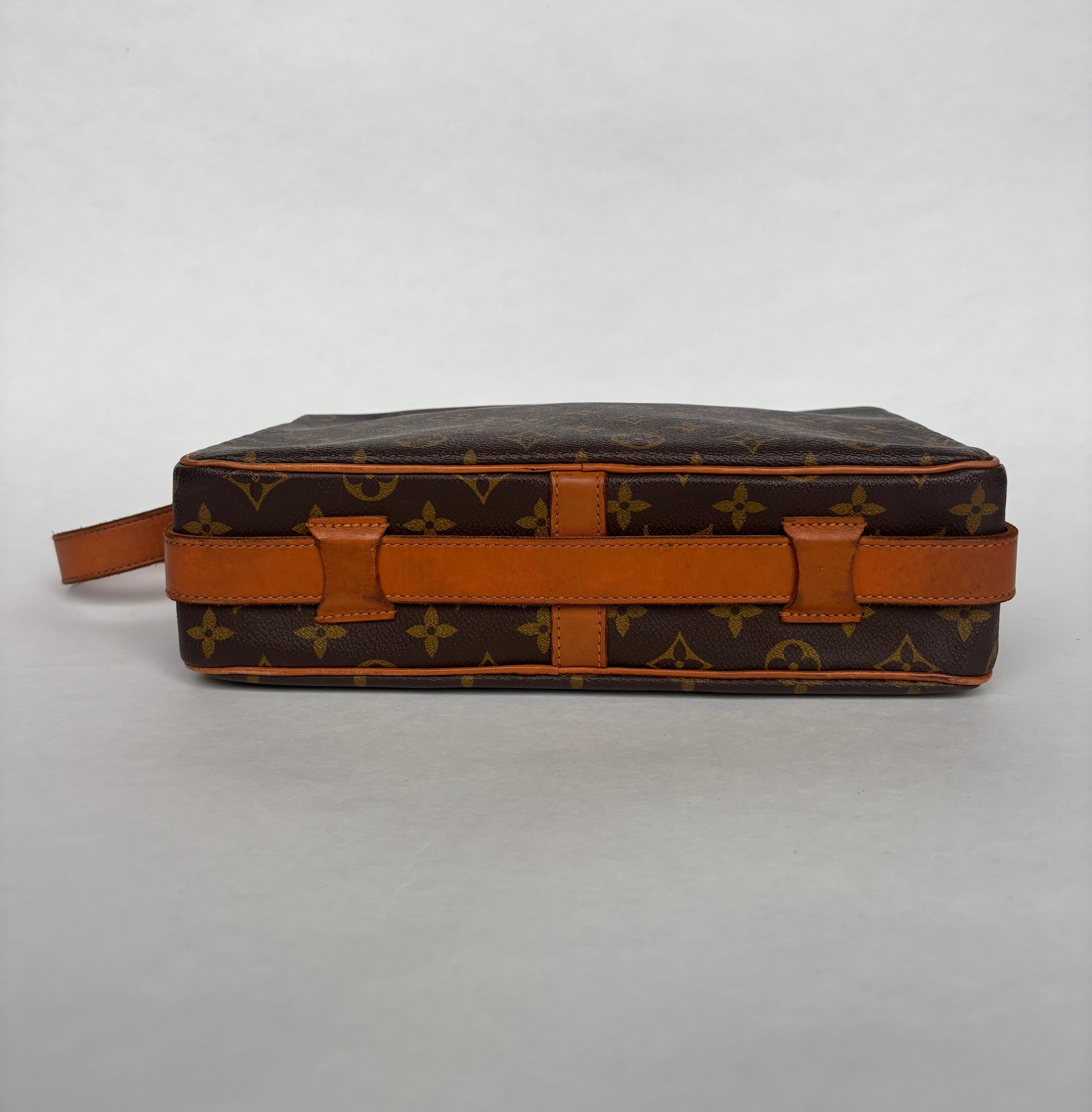 Louis Vuitton Reporter Porté Épaule