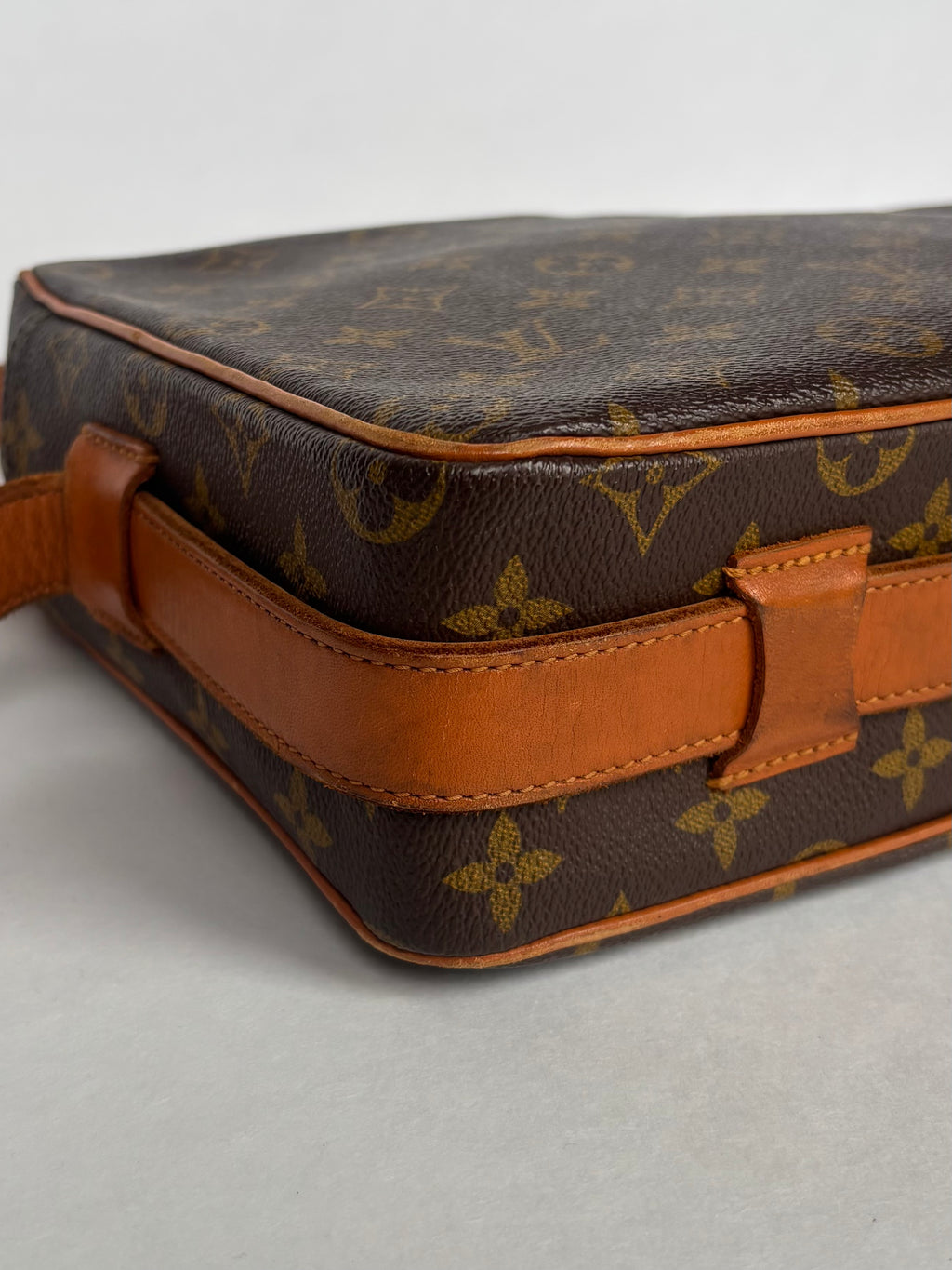 Louis Vuitton Reporter Porté Épaule