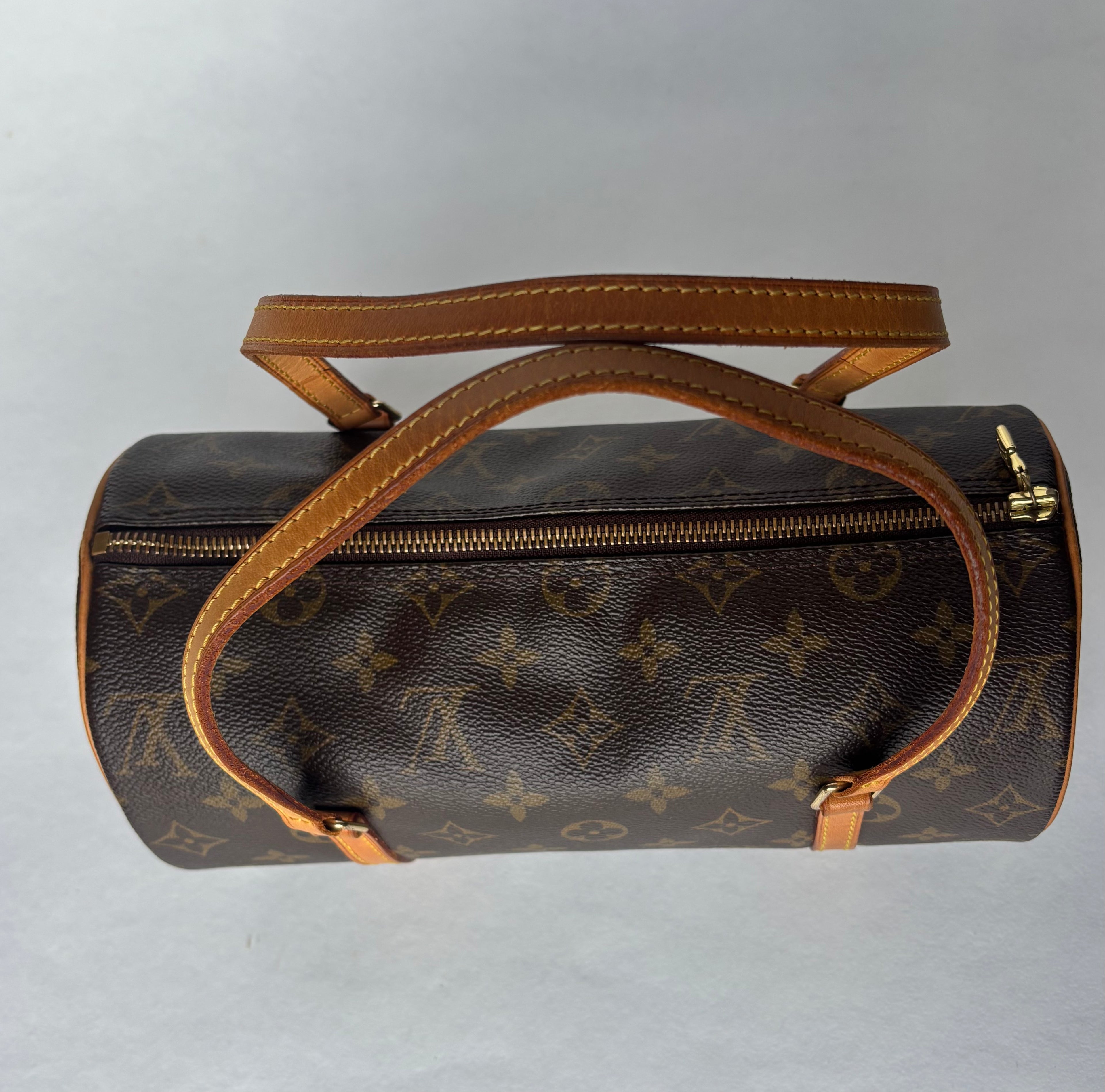 Louis Vuitton Papillon 26