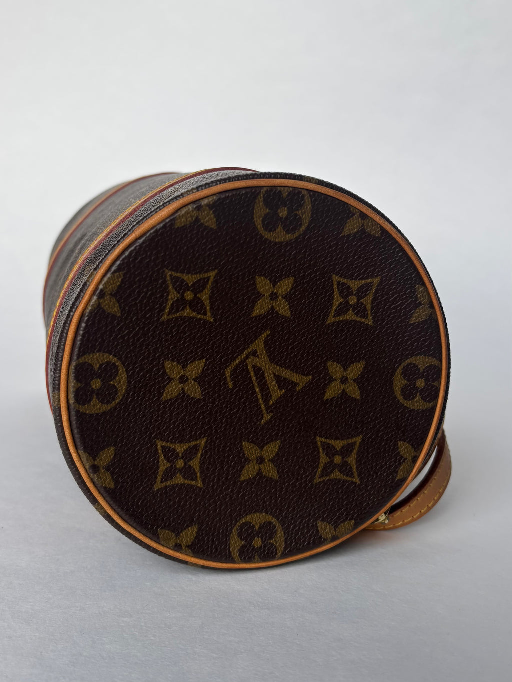 Louis Vuitton Papillon 26